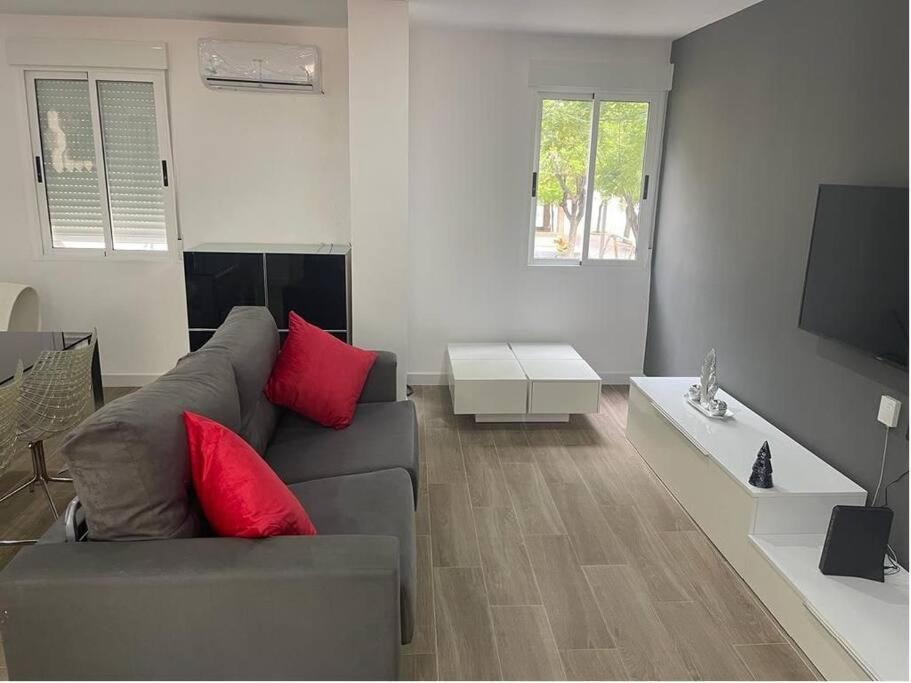 Moderno Apartamento En Эльче Экстерьер фото